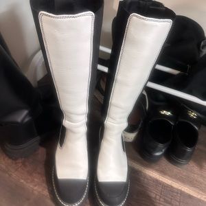 High Chelsea Boots - Egret